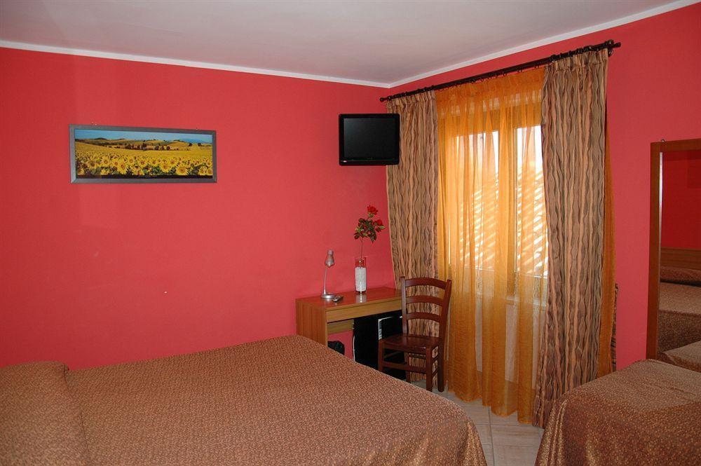 Hotel&Restaurant Armanac De Toubie Arnad Dış mekan fotoğraf
