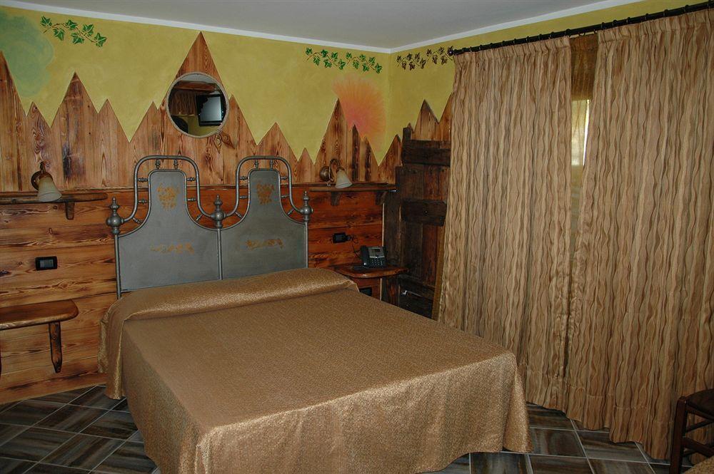 Hotel&Restaurant Armanac De Toubie Arnad Dış mekan fotoğraf